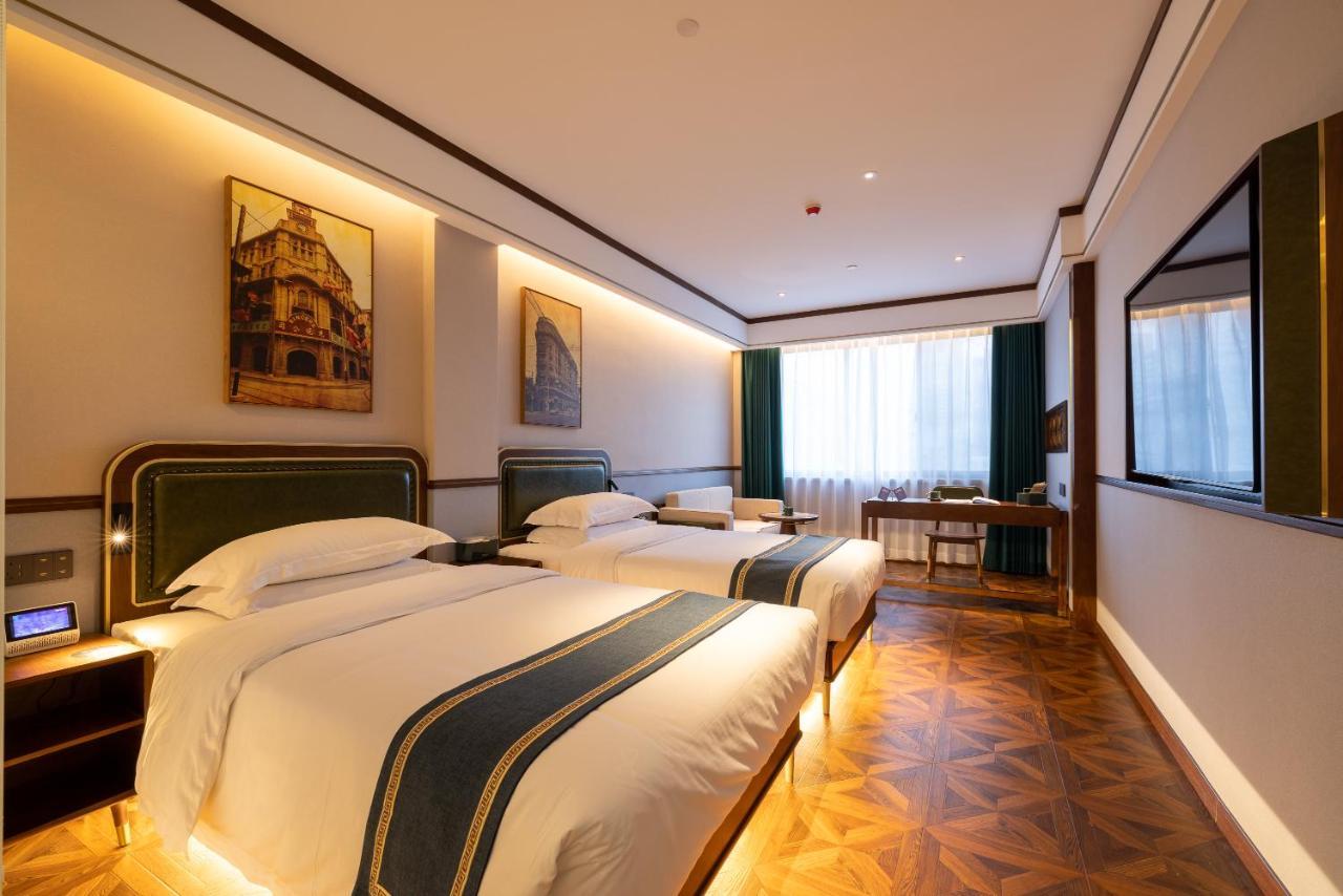 Time Traveller Boutique - Near The Bund, The Pearl Tower, Suzhou Creek, Sihang Warehouse, Natural History Museum, One Subway Stop Away From Railway Station, Free Ice Cream, Free Laundry Service, Free Gym, Communication Well Hotel 4*