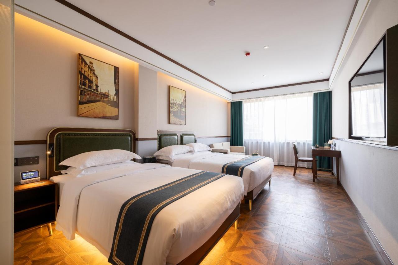 Time Traveller Boutique - Near The Bund, The Pearl Tower, Suzhou Creek, Sihang Warehouse, Natural History Museum, One Subway Stop Away From Railway Station, Free Ice Cream, Free Laundry Service, Free Gym, Communication Well Hotel Shanghai