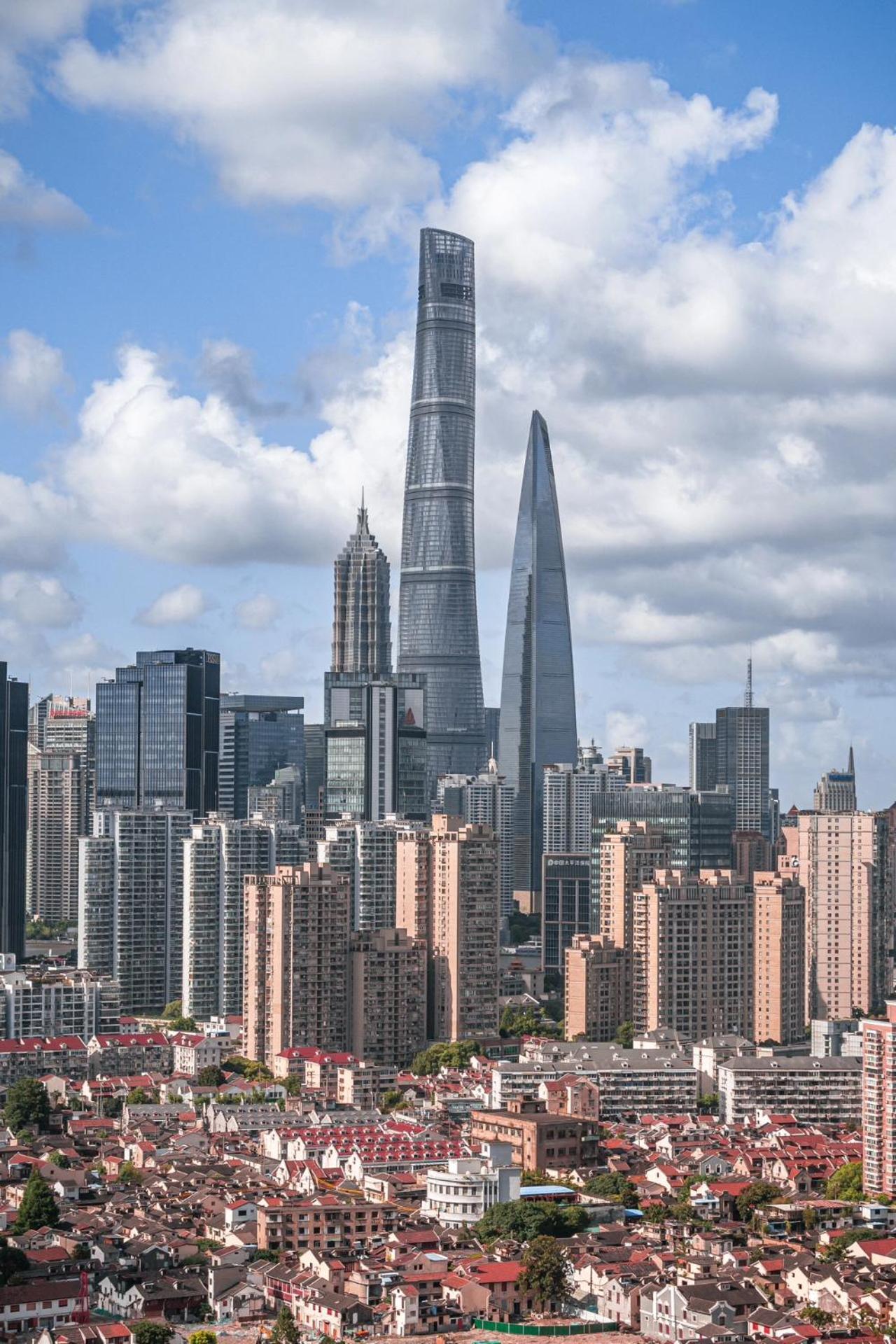 Time Traveller Boutique - Near The Bund, The Pearl Tower, Suzhou Creek, Sihang Warehouse, Natural History Museum, One Subway Stop Away From Railway Station, Free Ice Cream, Free Laundry Service, Free Gym, Communication Well 4*