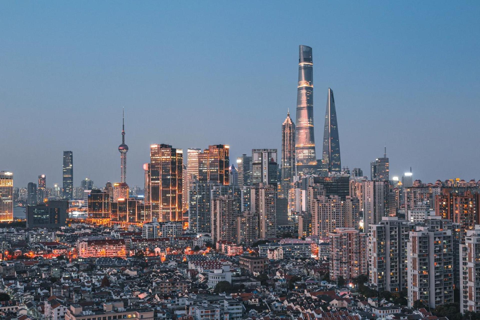 Time Traveller Boutique - Near The Bund, The Pearl Tower, Suzhou Creek, Sihang Warehouse, Natural History Museum, One Subway Stop Away From Railway Station, Free Ice Cream, Free Laundry Service, Free Gym, Communication Well Shanghai