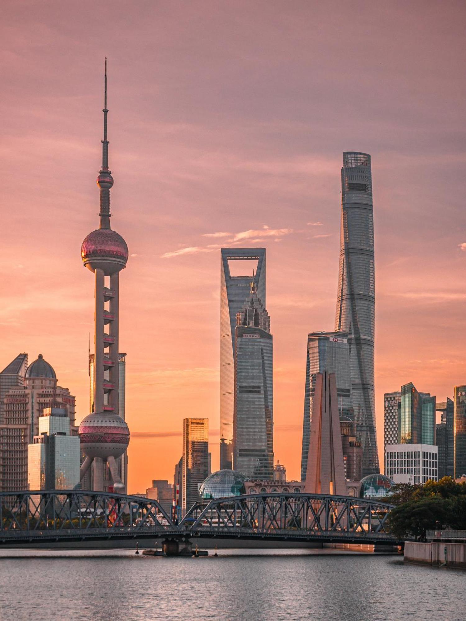 Time Traveller Boutique - Near The Bund, The Pearl Tower, Suzhou Creek, Sihang Warehouse, Natural History Museum, One Subway Stop Away From Railway Station, Free Ice Cream, Free Laundry Service, Free Gym, Communication Well Shanghai